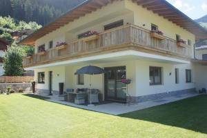 Budynek, w którym mieści się apartament