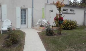Zahrada ubytování Gîte sur l'estuaire de la Gironde + 3 fotografie