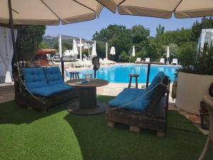 Bazén v ubytování Aquarius Hotel nebo v jeho okolí