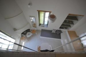 L Anima في مدينة سكياثوس: إطلالة علوية على غرفة معيشة مع درج +114 صورة