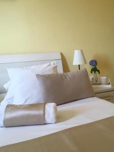 Ein Bett oder Betten in einem Zimmer der Unterkunft Apartments Sanja
