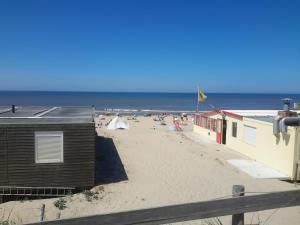 Galeriebild der Unterkunft Strandhuussie Texel in De Koog