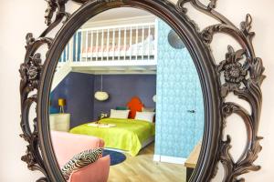 Posteľ alebo postele v izbe v ubytovaní Art Apartment
