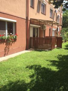 Budova, v ktorej sa apartmán nachádza