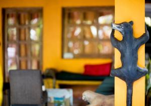 Ruang duduk di Madre Selva Hostel