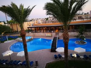 a view of the pool at the resort at Pagona Holiday Apartments in Paphos City
