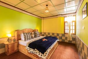 Postel nebo postele na pokoji v ubytování Zostel Homes Kotkhai (Shimla)