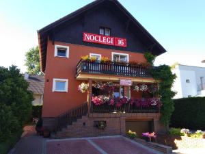 Budynek, w którym mieści się obiekt B&B