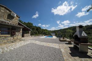 Bazén v ubytování Holiday Home Cosseriga nebo v jeho okolí