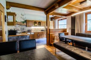 Kuchyňa alebo kuchynka v ubytovaní Ferienhaus Monte Bianco