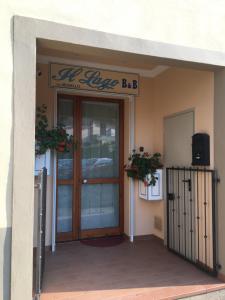The facade or entrance of Il lago del Mugello B&B