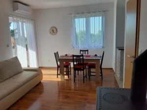 Gallery image of Apartman Igy in Vinkuran