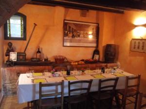 Nápoje v ubytování Agriturismo La Grotta Di Montecchino