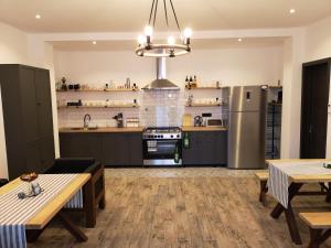 Cucina o angolo cottura di Level Up Hotel & Restaurant
