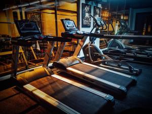 Fitness centrum a/nebo fitness zařízení v ubytování 1969 Business Suites Bandar Botani, Ipoh