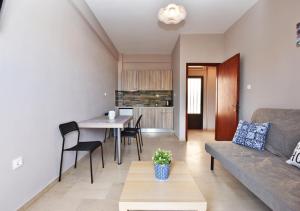 Posezení v ubytování Alexandros SeaView Suites