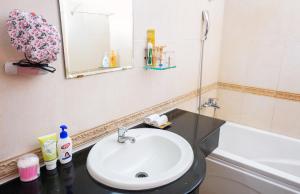 Koupelna v ubytování H79 HOTEL