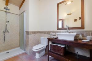 A bathroom at Es Vedat 6