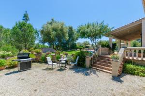 A garden outside Es Vedat 6