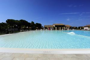 The swimming pool at or close to Fattoria Palazzeta - Pet & Family Friendly