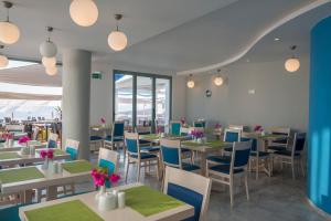 Restaurace v ubytování Alia Beach Hotel by Estia