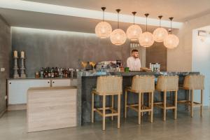 Напитки в Ammos Beach Seaside Luxury Suites Hotel