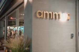 Фотография из галереи Ammos Beach Seaside Luxury Suites Hotel в Олимпиаки-Акти