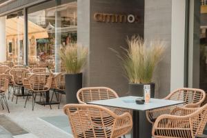 Ресторан / где поесть в Ammos Beach Seaside Luxury Suites Hotel
