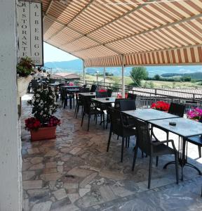 Restoran atau tempat lain untuk makan di Albergo La Torre