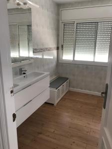 Kúpeľňa v ubytovaní Casa Cesar Martinell 1