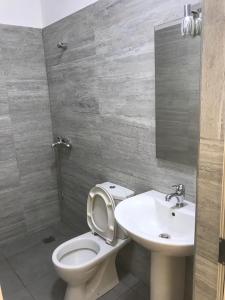 Um banheiro em Sea Front Villa