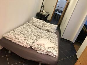 Postel nebo postele na pokoji v ubytování Apartment Poruba STREET VIEW