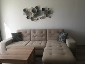 Posedenie v ubytovaní SUN-DIAL APARTMAN