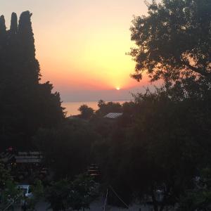 Fotografie z fotogalerie ubytování ZÜMRÜT PANSİYON Side v destinaci Side