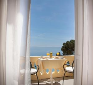 Vista generica sul mare o vista sul mare dall'interno dell'hotel