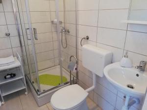 Vannituba majutusasutuses Studio Apartment Palmira