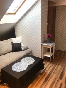 Posteľ alebo postele v izbe v ubytovaní Karwia Pokoje & Apartamenty
