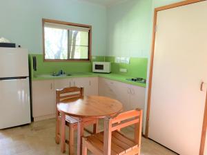 Dapur atau dapur kecil di Broken River Mountain Resort