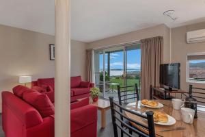 Posezení v ubytování Bay View Villas