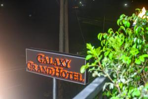 Certifikát, hodnocení, plakát nebo jiný dokument vystavený v ubytování Galaxy Grand Hotel