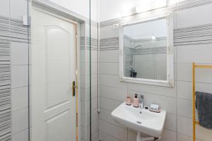 Koupelna v ubytování SOPHIE Apartman