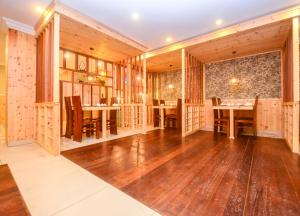 Fotografie z fotogalerie ubytování Galaxy Grand Hotel v destinaci Nuwara Eliya