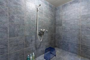 Deluxe Room 130平米 URUMAHOTEL的一间浴室