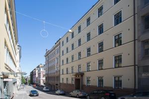 Gallery image of 2ndhomes Gorgeous 2BR apartment by the Esplanade Park in Helsinki