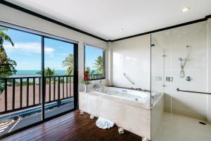 Koupelna v ubytování Samaya Wellness Resort