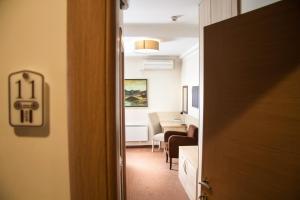 Ruang duduk di Philia Hotel