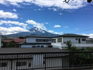 山景或在民宿看到的山景