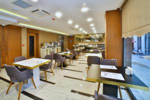 Posezení v ubytování The Tango Hotel Taksim