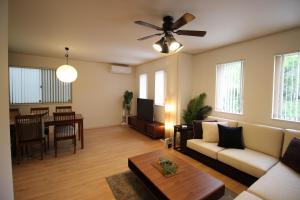 Khu vực ghế ngồi tại HOPE VILLA ONNASON