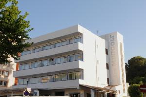 Gallery image of Mini Golf Apartments in Canyamel +71 photos